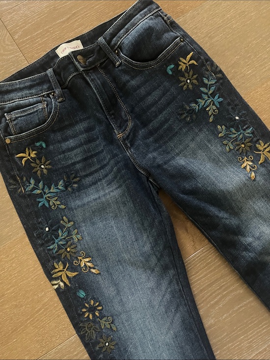 DRIFTWOOD Denim - Sundance Driftwood Audrey Embroidered Floral Jeans | Dark Wash‎ | size 26